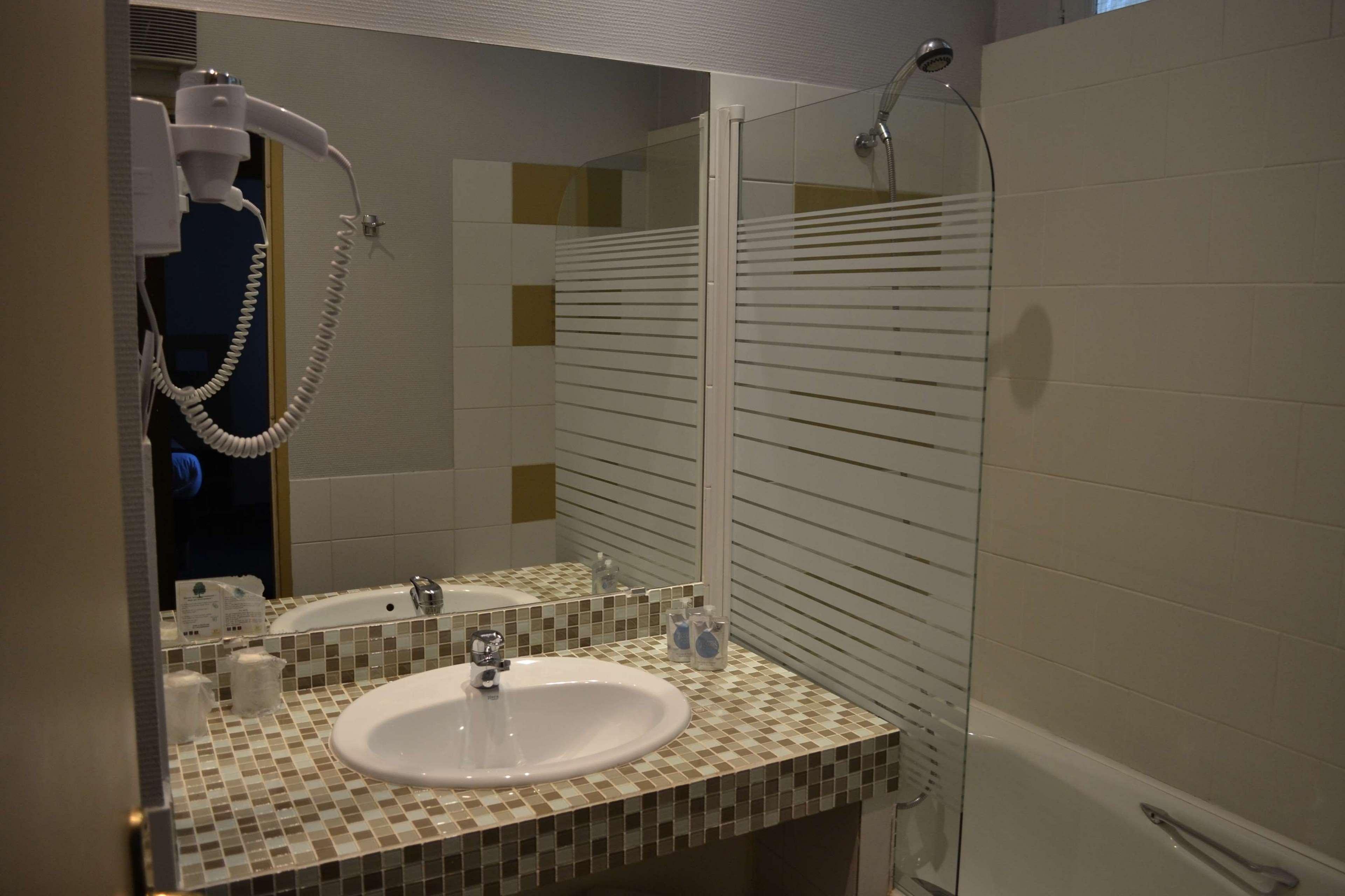 Hotel Europe And Spa Reims Zewnętrze zdjęcie